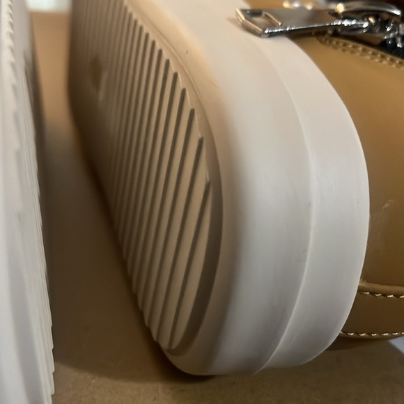 Alan Vincent size 39 New with out tag, closet, clean out sale. - Picture 10 of 12